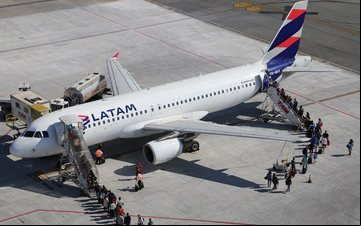 Cerca de 30.000 novos assentos por semana serão disponibilizados pela Latam - Luís Neves