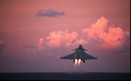 Contrato reforça cooperação militar entre Índia e França e marca a Marinha Indiana como a primeira a operar o Rafale Marine fora da França - Dassault Aviation