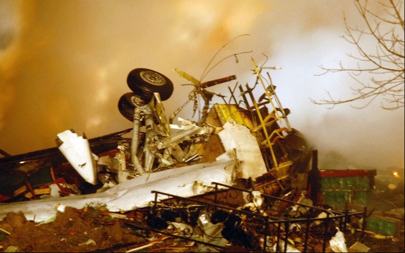 Pilotos do 3407 aplicaram quase simultaneamente procedimentos exatamente opostos à técnica de recuperação de estol - NTSB